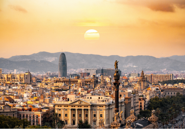 Razglednica iz Barselone: Grad koji živi na ulicama